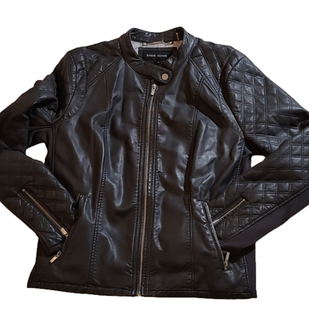 BLACK RIVET XL FAUX LEATHER JACKET